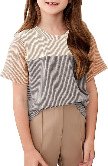 Fashionable casual short sleeved shirt